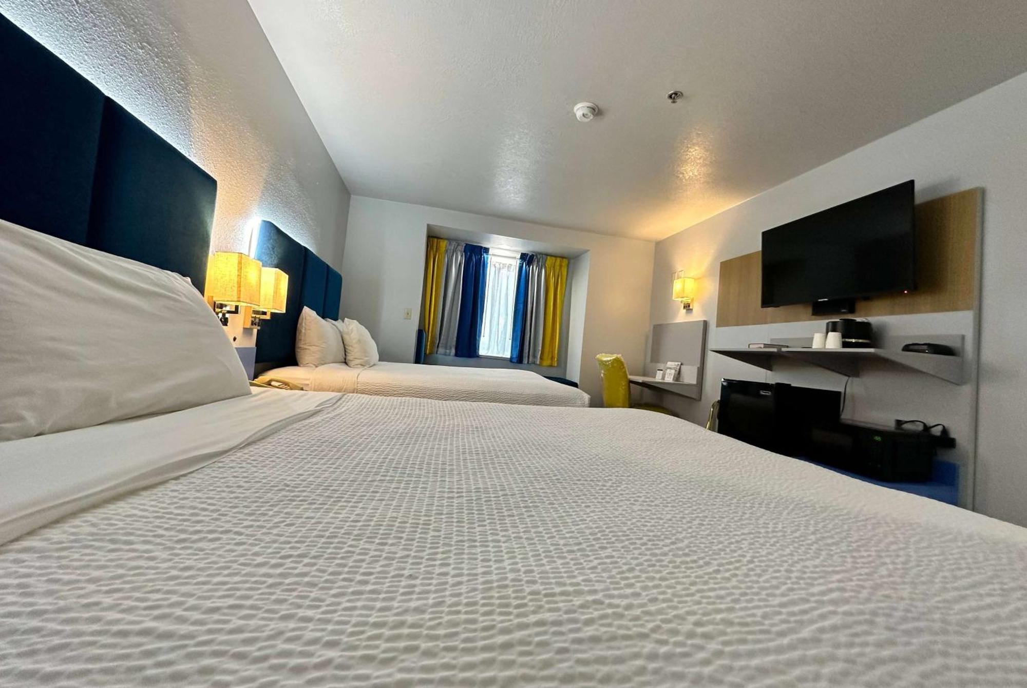 Microtel Inn & Suites By Wyndham Gallup - Pet Friendly Exterior foto